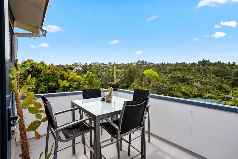 Photo of property in 5a Piripiri Crescent, Torbay, Auckland, 0630