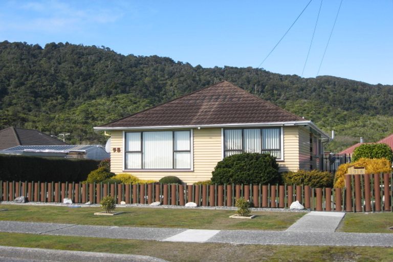 Photo of property in 98 Hall Street, Cobden, Greymouth, 7802
