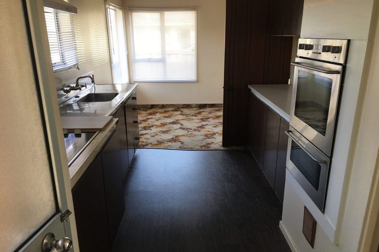 Photo of property in 37 Oakfield Crescent, Pukete, Hamilton, 3200