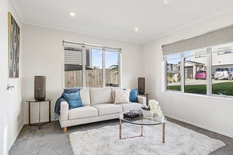 Photo of property in 2f Wood Street, Papakura, 2110
