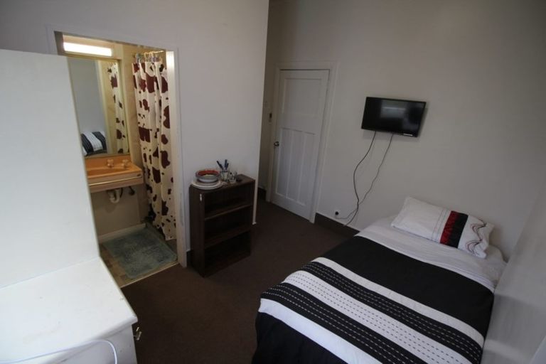 Photo of property in Carillion/the Knoll, 33 Thompson Street, Mount Cook, Wellington, 6011