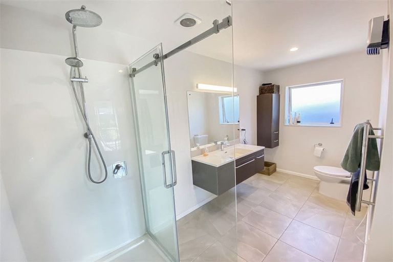 Photo of property in 73 Aston Drive, Waimairi Beach, Christchurch, 8083