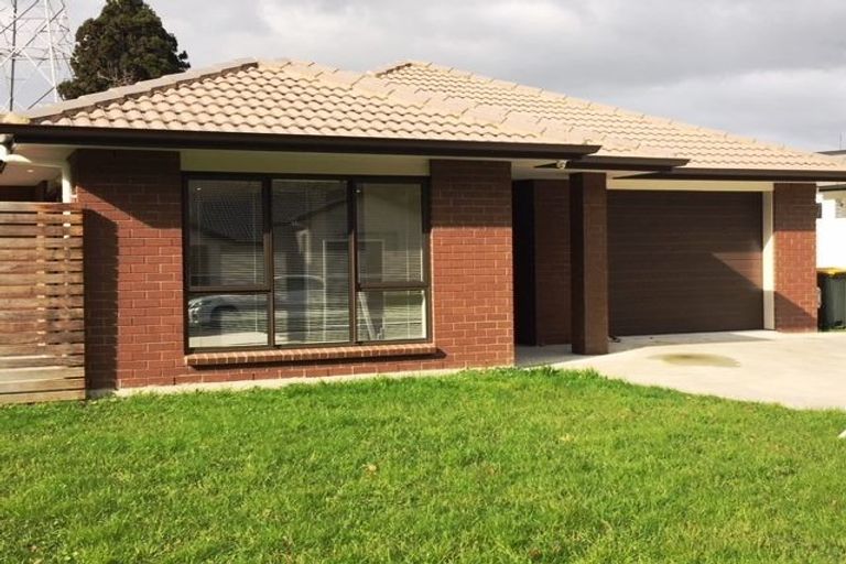 Photo of property in 35 Crabb Fields Lane, Riverhead, 0820