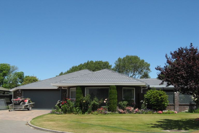Photo of property in 15 Thoresby Mews, Avonhead, Christchurch, 8042