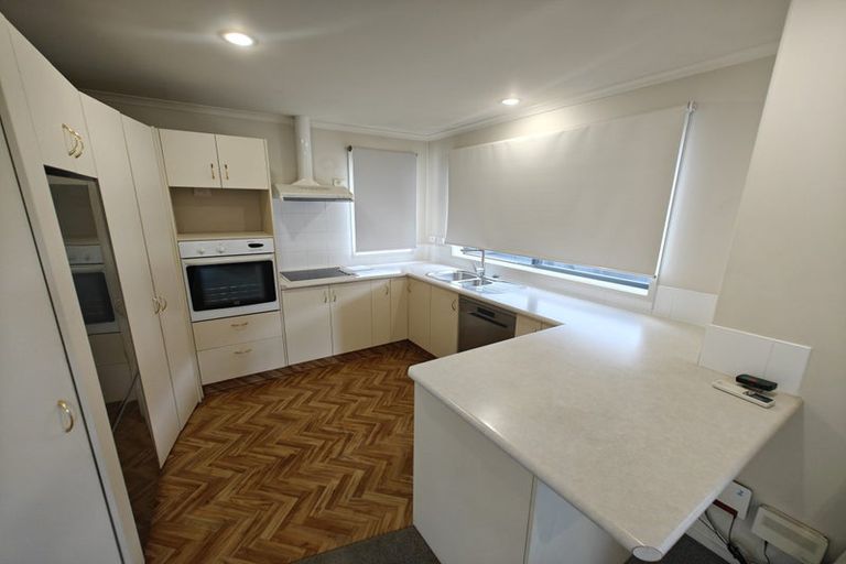 Photo of property in 16 Archer Court, Hamilton East, Hamilton, 3216