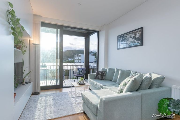 Photo of property in 201/11 Jean Caldwell Way, Island Bay, 6023