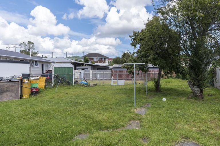 Photo of property in 17 Blampied Road, Otara, Auckland, 2023