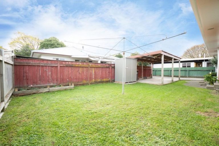 Photo of property in 3 Patea Place, Terrace End, Palmerston North, 4410