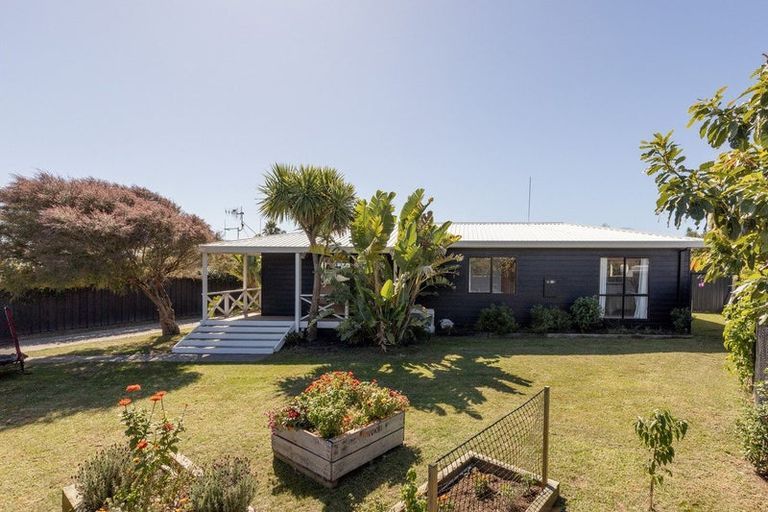 Photo of property in 11 Barbara Grove, Papamoa Beach, Papamoa, 3118