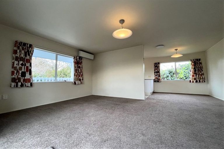 Photo of property in 34 Oxford Street, Fairfield, Hamilton, 3214