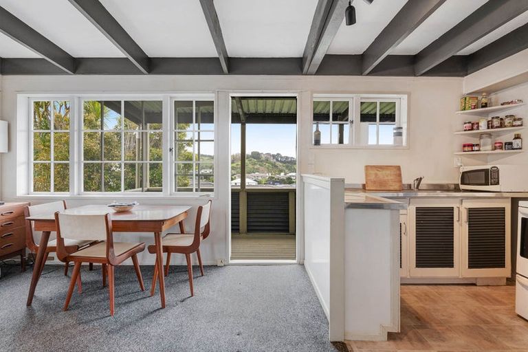 Photo of property in 9 Merehai Place, Snells Beach, 0920