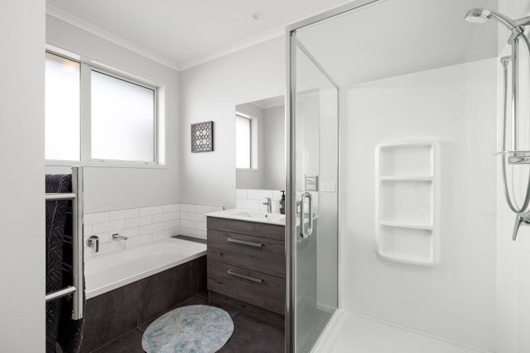 Photo of property in 10 Betty May Drive, Pyes Pa, Tauranga, 3173