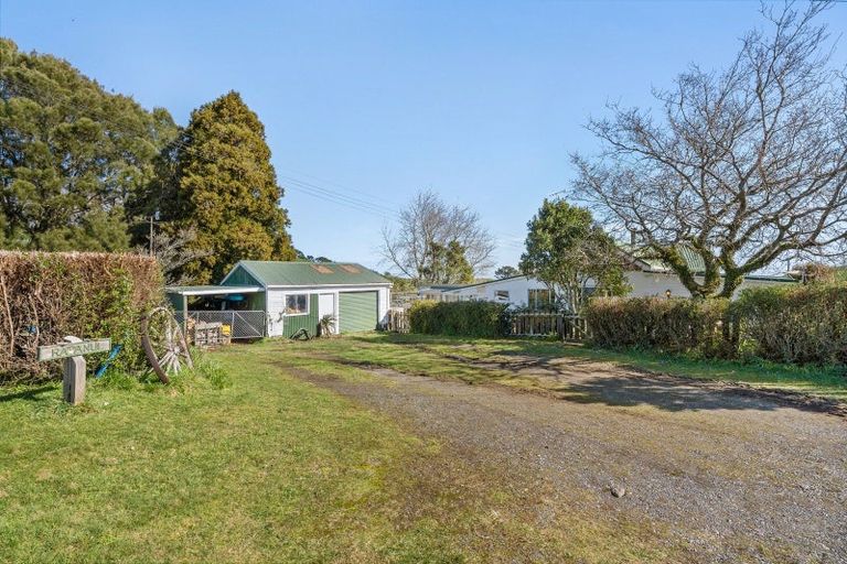 Photo of property in 194 Upper Newall Road, Newall, Warea, 4381