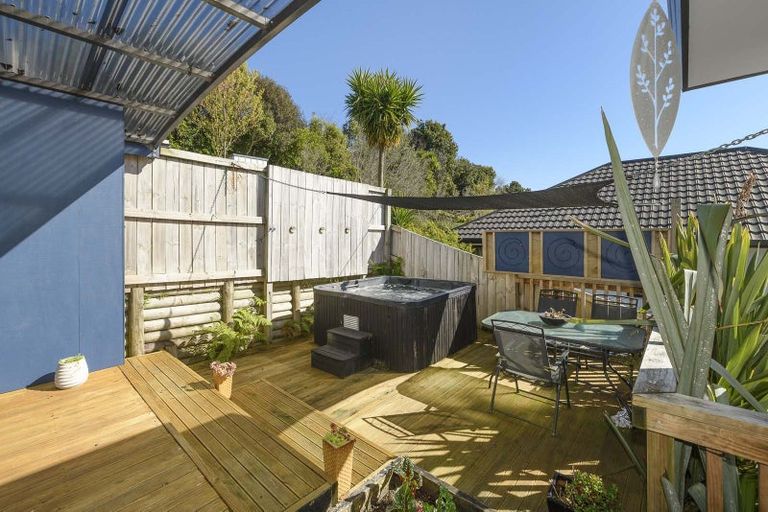 Photo of property in 30 Waipuna Grove, Welcome Bay, Tauranga, 3112