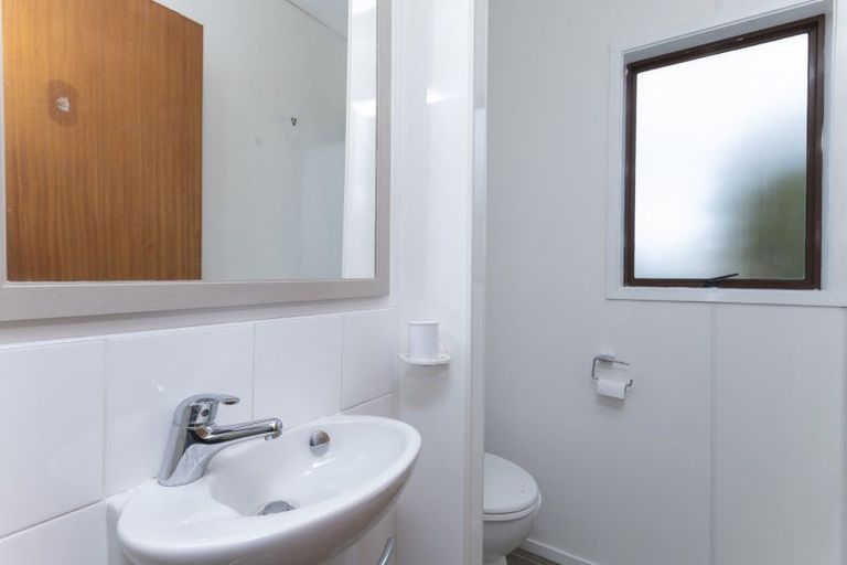 Photo of property in 65 Esplanade, Kaiti, Gisborne, 4010