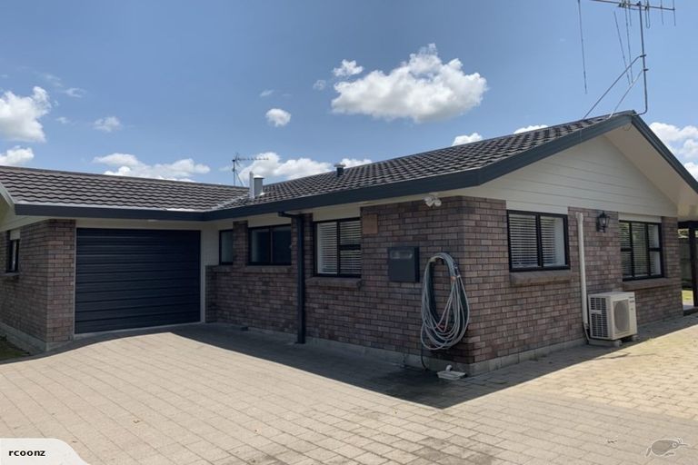 Photo of property in 16b Clare Street, Cambridge, 3434