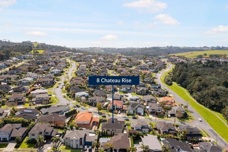 Photo of property in 8 Chateau Rise, Flat Bush, Auckland, 2016