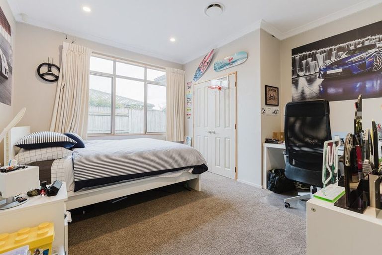 Photo of property in 15 Bouvardia Avenue, Milson, Palmerston North, 4414