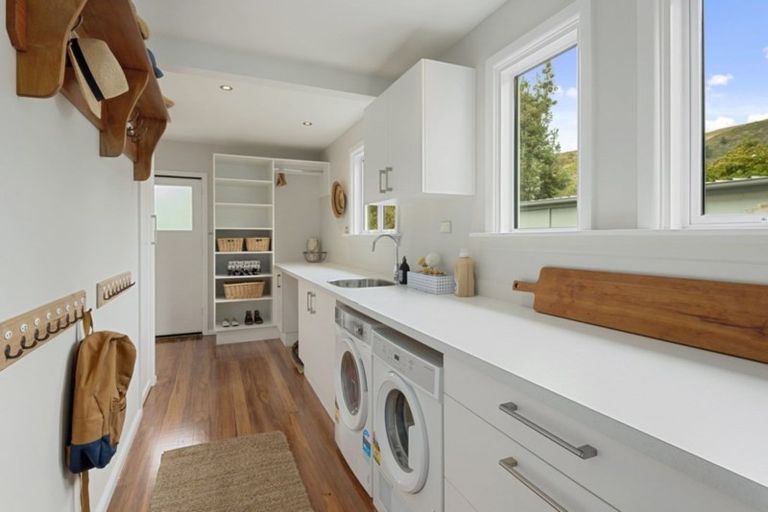 Photo of property in 18 Arnold Street, Sumner, Christchurch, 8081