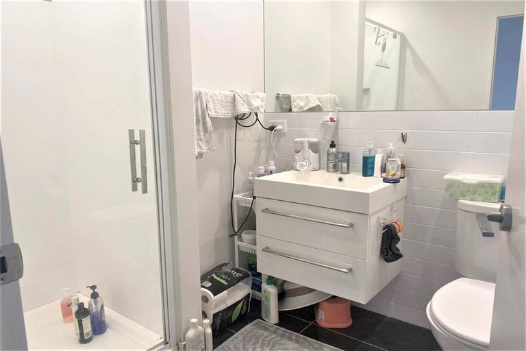 Photo of property in 15/2 Stone Street, Miramar, Wellington, 6022