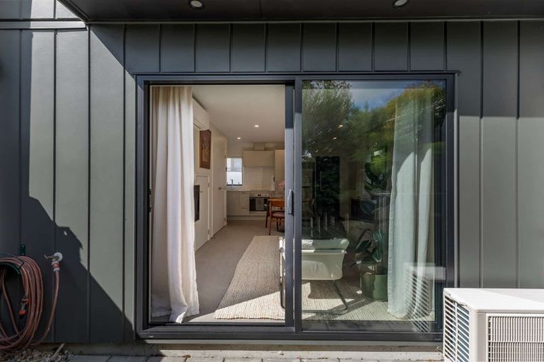 Photo of property in 1/8 Valron Road, Te Atatu South, Auckland, 0602