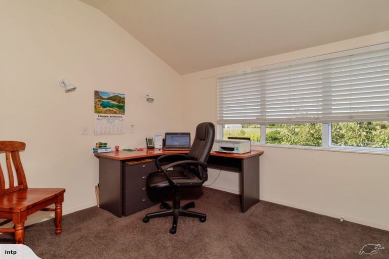 Photo of property in 495 Lawn Road, Clive, Hastings, 4180