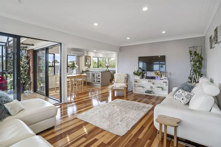 Photo of property in 50 O'halloran Road, Howick, Auckland, 2014