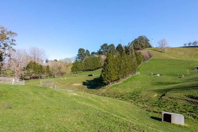 Photo of property in 208 Adelaide Road, Dannevirke, 4930