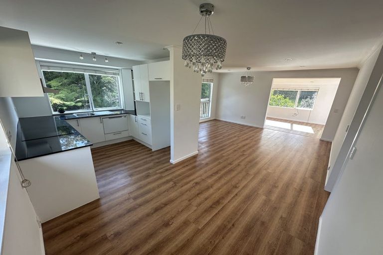 Photo of property in 2/130 Spinella Drive, Bayview, Auckland, 0629