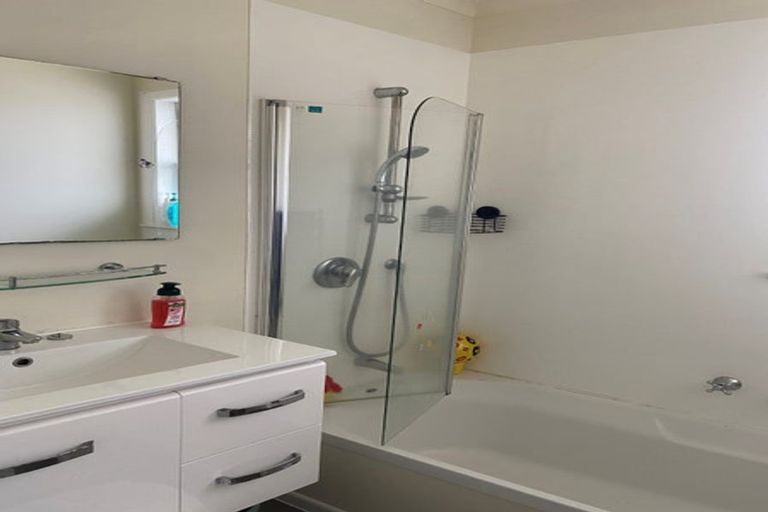 Photo of property in 71 Kettle Avenue, Awapuni, Palmerston North, 4412