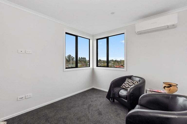 Photo of property in 20 Te Tiireke Drive, Glenview, Hamilton, 3206