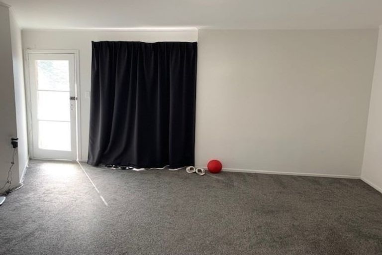 Photo of property in 1/22 Landscape Road, Papatoetoe, Auckland, 2025