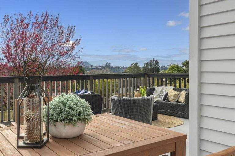 Photo of property in 28 Woodford Avenue, Brookfield, Tauranga, 3110