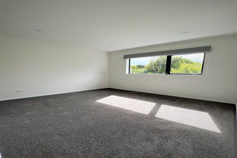 Photo of property in 17b Lavery Place, Sunnynook, Auckland, 0632