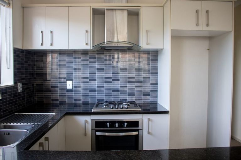 Photo of property in 108 San Marino Drive West, Henderson, Auckland, 0612