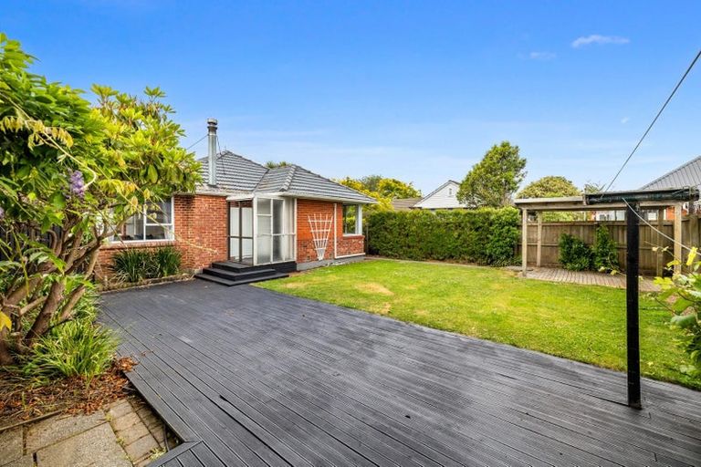 Photo of property in 135 Condell Avenue, Papanui, Christchurch, 8053