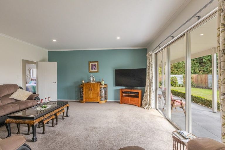 Photo of property in 22 Parkland Drive, Waipawa, 4210