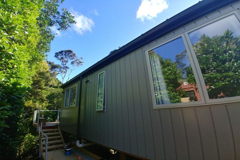 Photo of property in 28 Pupuke Road, Hillcrest, Auckland, 0627