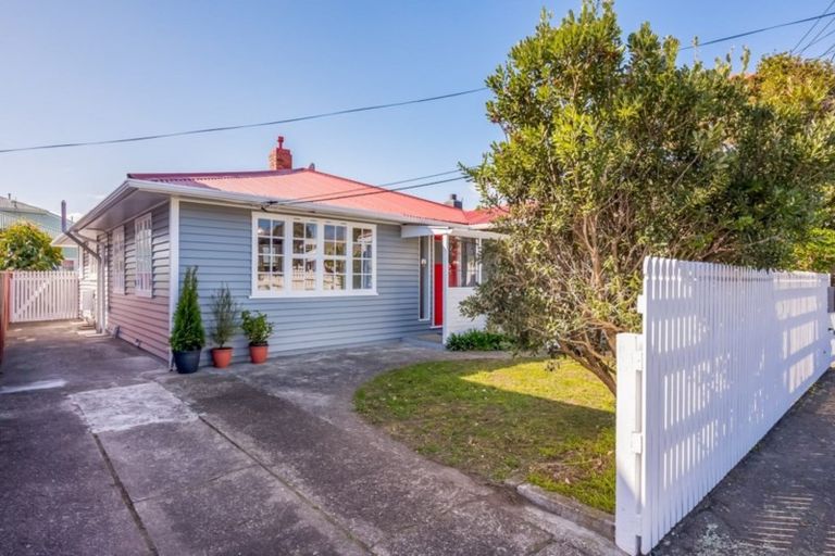 Photo of property in 49 Adelaide Street, Petone, Lower Hutt, 5012