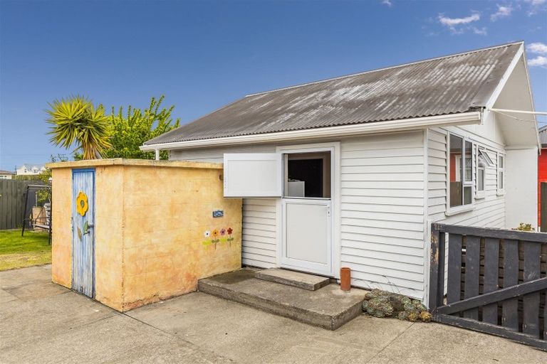 Photo of property in 10 Churchill Street, Mayfield, Blenheim, 7201