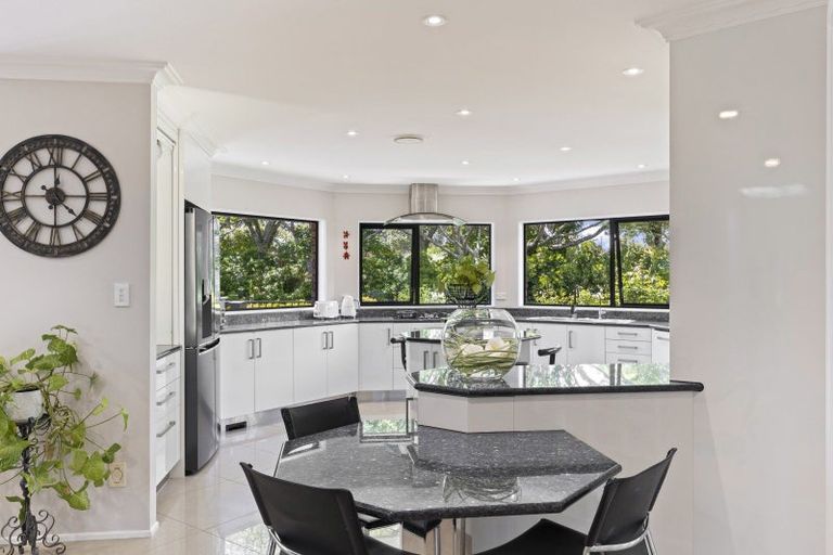 Photo of property in 1179 Devon Road, Bell Block, New Plymouth, 4373