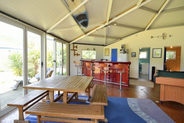Photo of property in 86a Fortescue Street, Mahia, 4198
