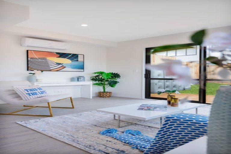 Photo of property in 3b Cadiz Place, Red Hill, Papakura, 2110