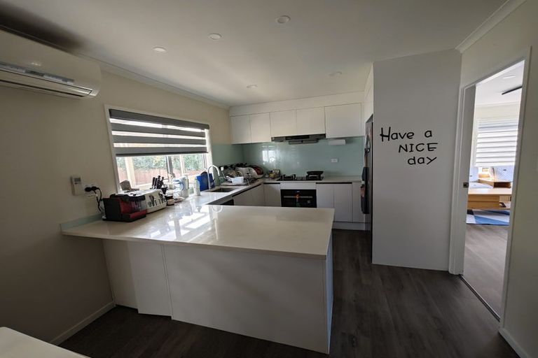 Photo of property in 62 Spence Road, Henderson, Auckland, 0612