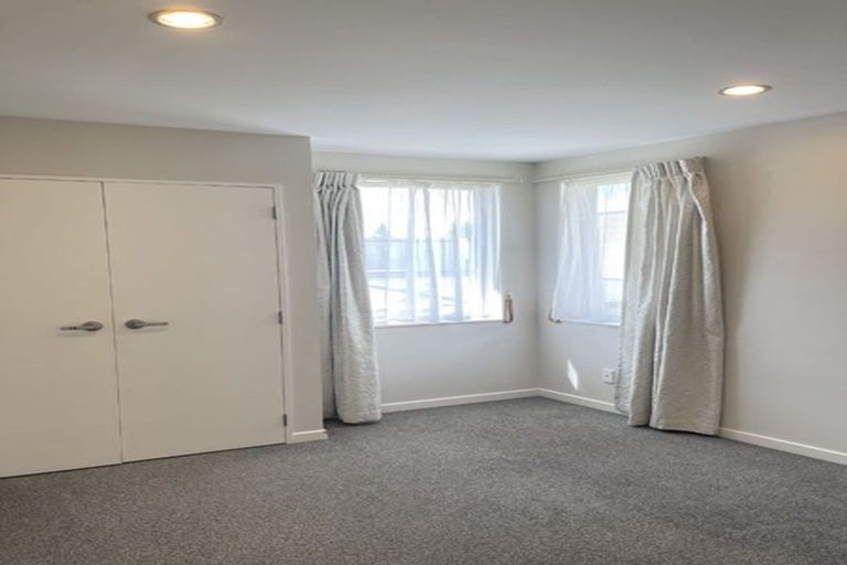 Photo of property in 19 Popokatea Drive, Takanini, 2112