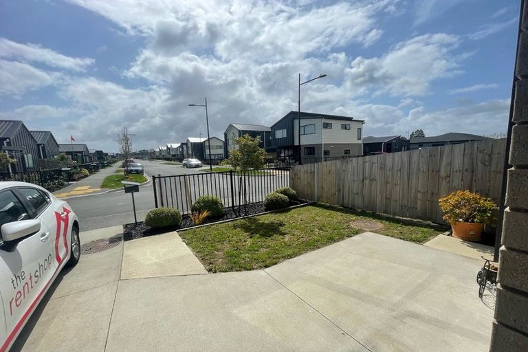 Photo of property in 89 Black Beech Crescent, Takanini, 2110