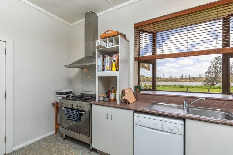 Photo of property in 122 Great South Road, Huntly, 3700