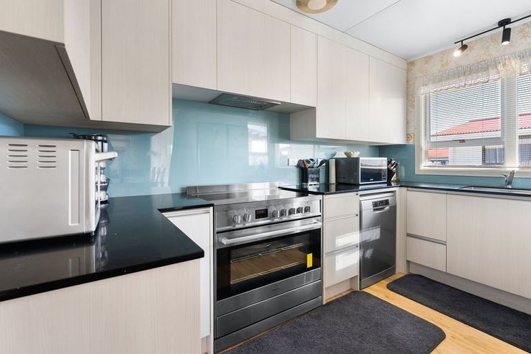 Photo of property in 3 Edinburgh Street, Patea, 4520