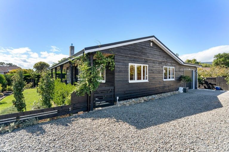 Photo of property in 23 Cobb Place, Otaki, 5512