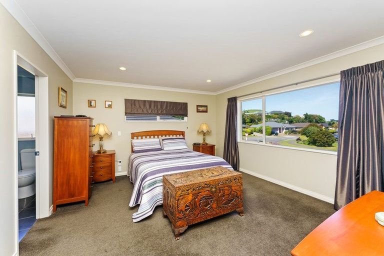 Photo of property in 4 Meadow Court, Paraparaumu, 5032